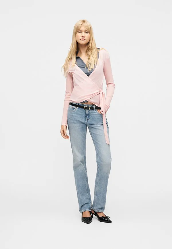 Джинсы прямого кроя med fairfax сняты Gap, Medium Indigo — фото 2
