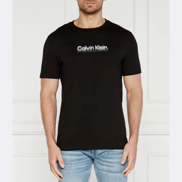 

Футболка стандартного кроя Calvin Klein, черный
