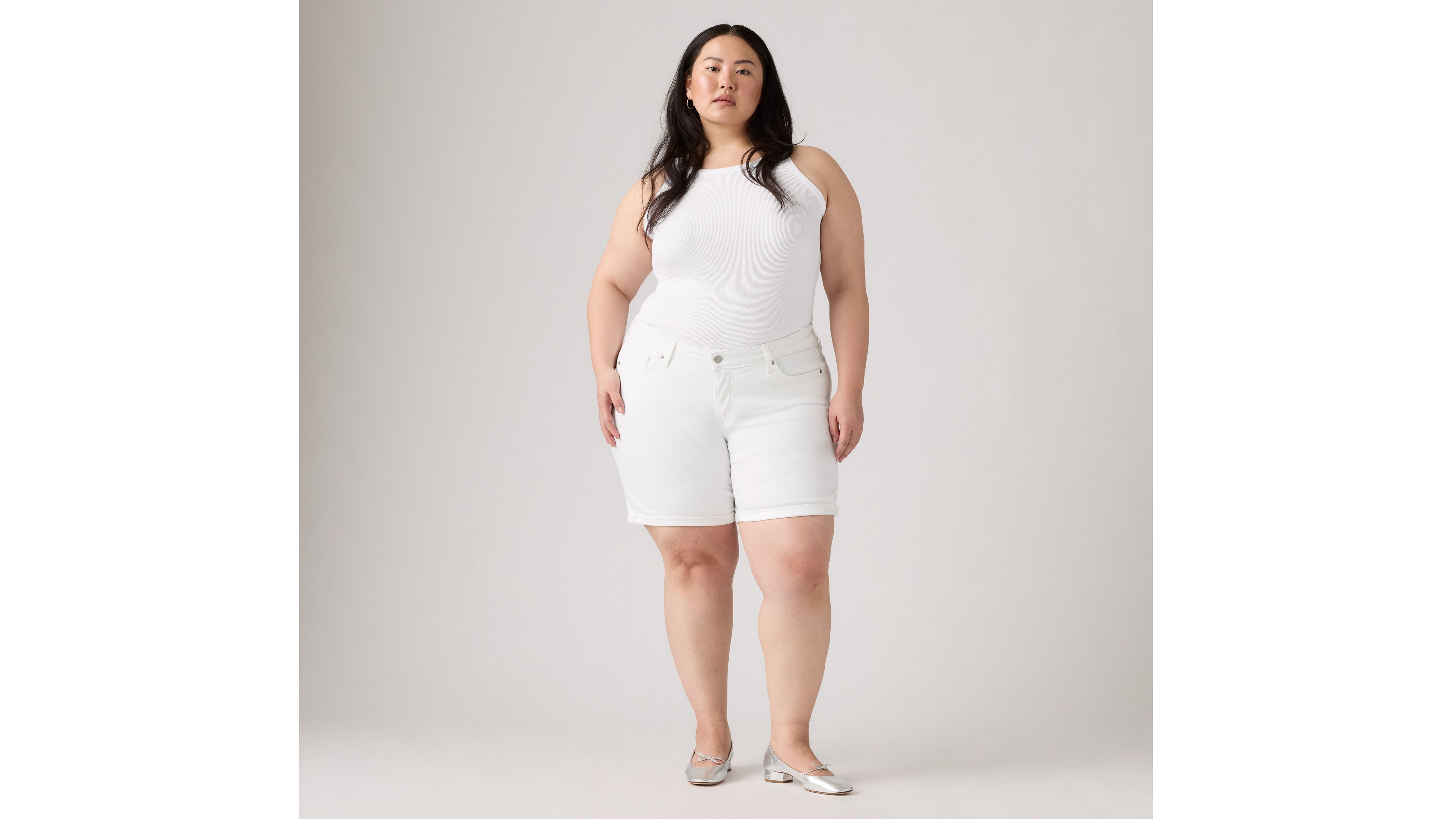 

Женские шорты средней длины (большие размеры) Levi's, цвет Chalk White