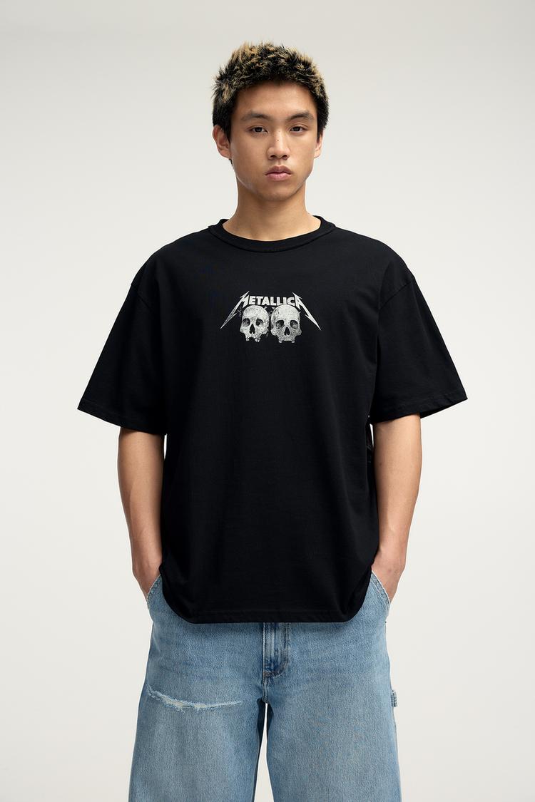

Футболка с черепом Metallica Pull And Bear, черный