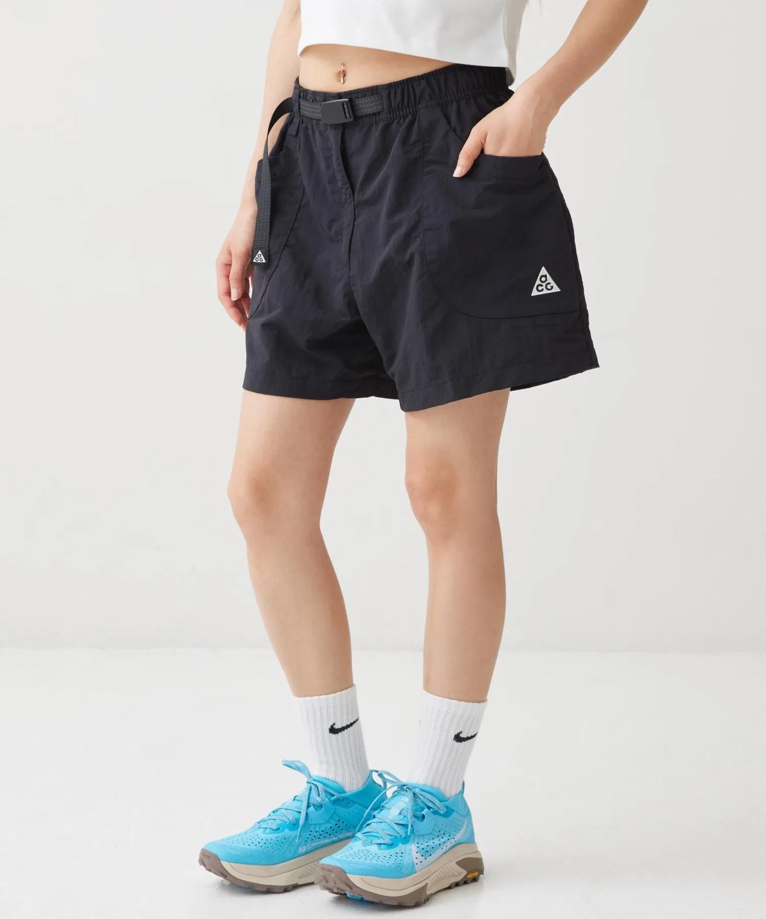 Женские шорты Nike ACG 'Dolomiti' IF0971-010, черные.