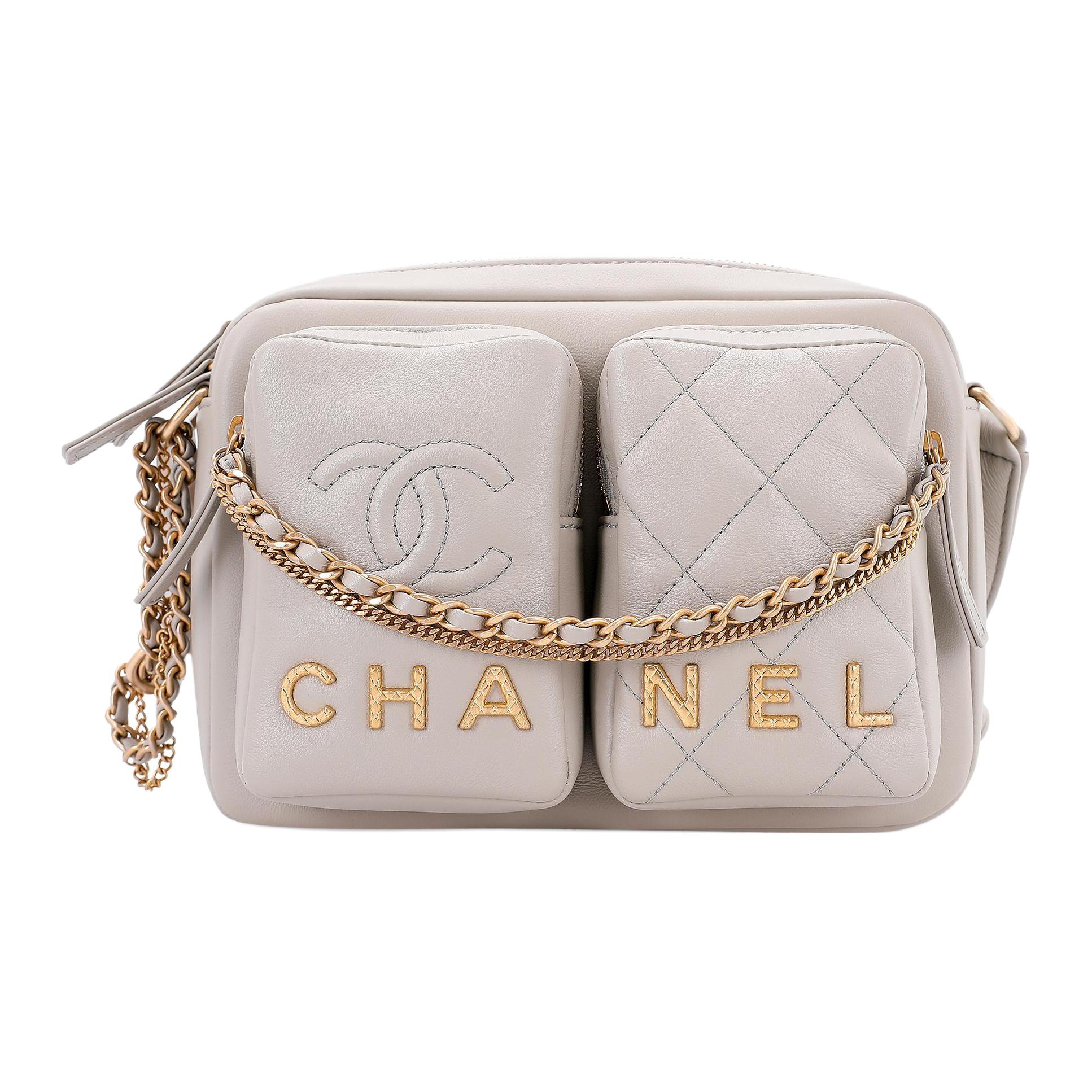 

CHANEL Ранневесенняя сумочка клатч