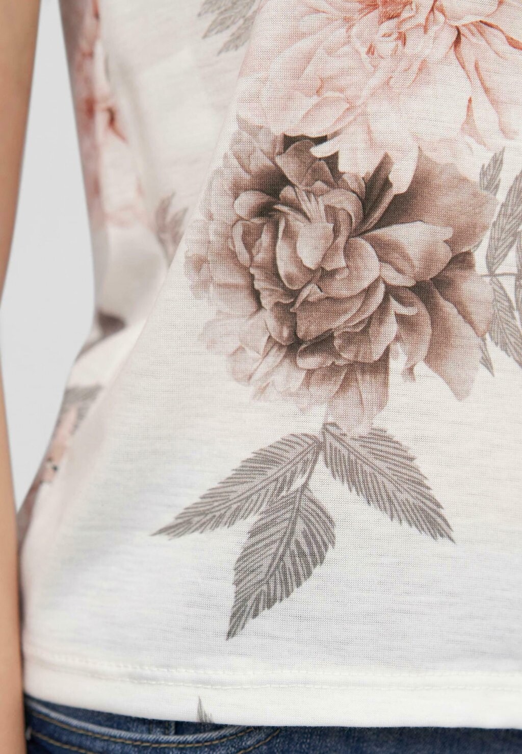 

Топ MIT ALL OVER BLUMEN Cloud 5ive, белый