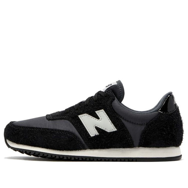 Кроссовки 70-х годов New Balance, черный