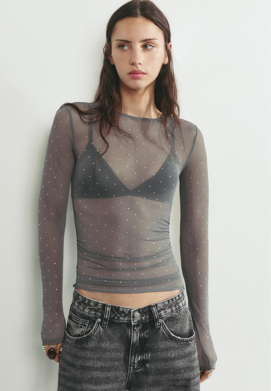 

Блуза PULL&BEAR RHINESTONES , Grey