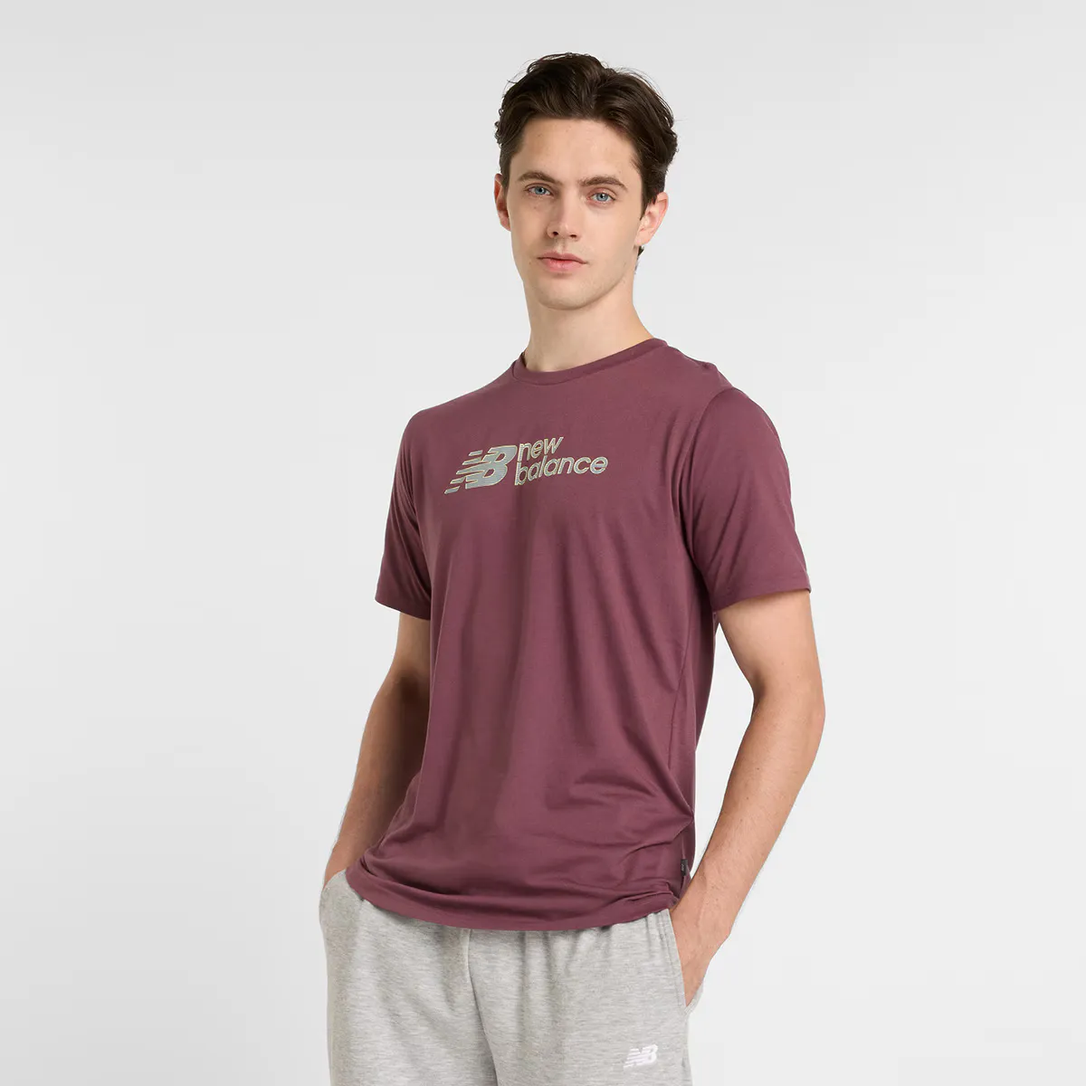 

Футболка мужская MT51009FDP New Balance, бордовый