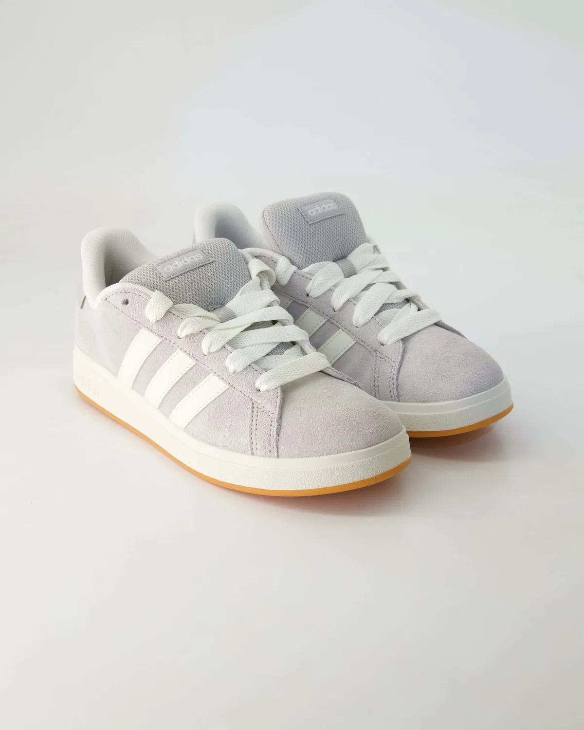 Сникерсы низкие, кожаные, Adidas, серый
