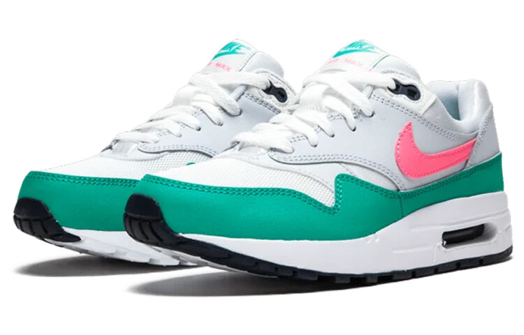 Кроссовки Nike Air Max 1 для женщин — фото 3