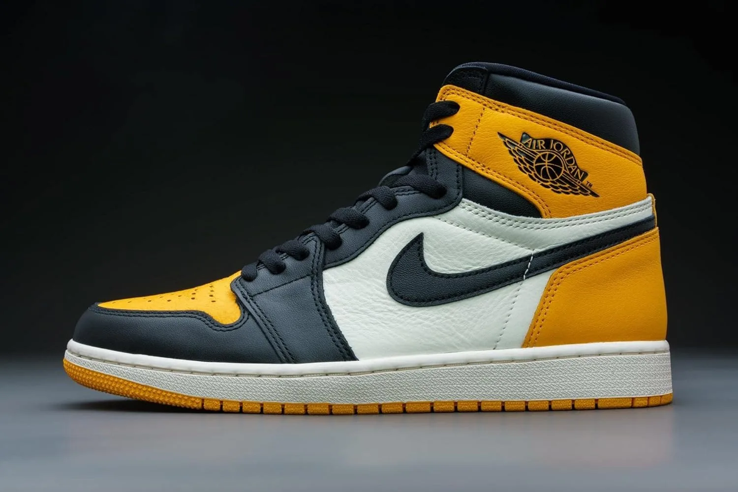 Мужские кроссовки Jordan Air 1 Mid Hi-Top Nike, белый — фото 4