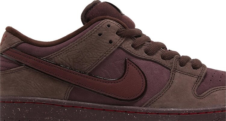 Nike Dunk Low Premium SB 'City of Love - Burgundy Crush' — фото 2