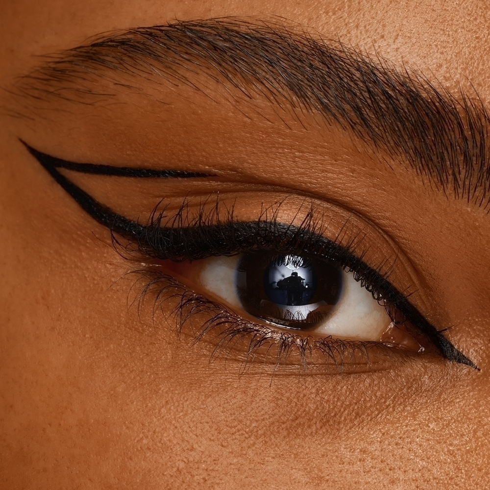 Водостойкая подводка для глаз Calligraph pro precision с матовым эффектом 24 часа Catrice, atspalvis 010 intense black waterproof 1,2 мл — фото 4