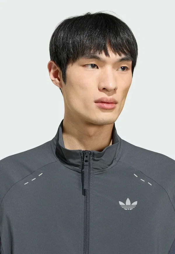 Куртка-худи Adidas Originals Tech Trefoil Essentials FZ Hood Track Top Summer Jacket, серый ночной — фото 3