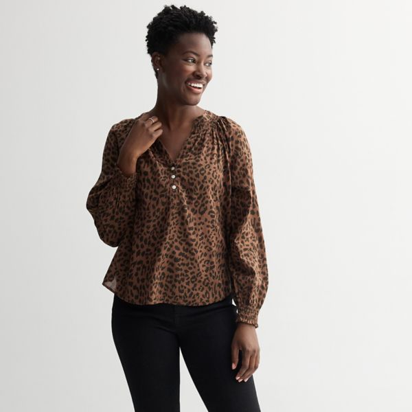 

Миниатюрный топ-хенли с присборенными запястьями Sonoma Goods For Life, цвет black brown cheetah