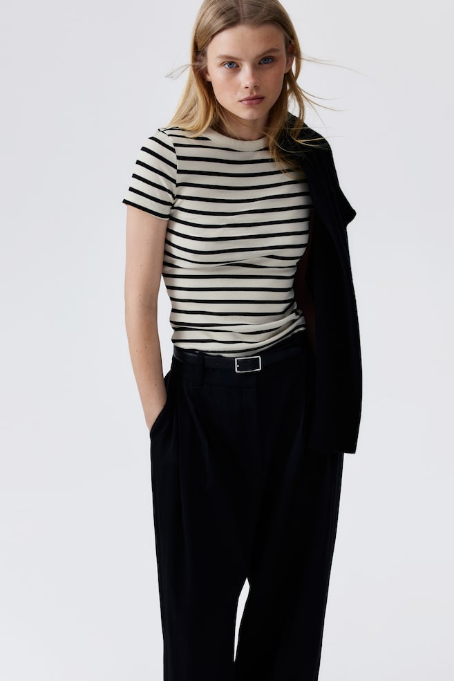 

Футболка в рубчик H&M, мультиколор