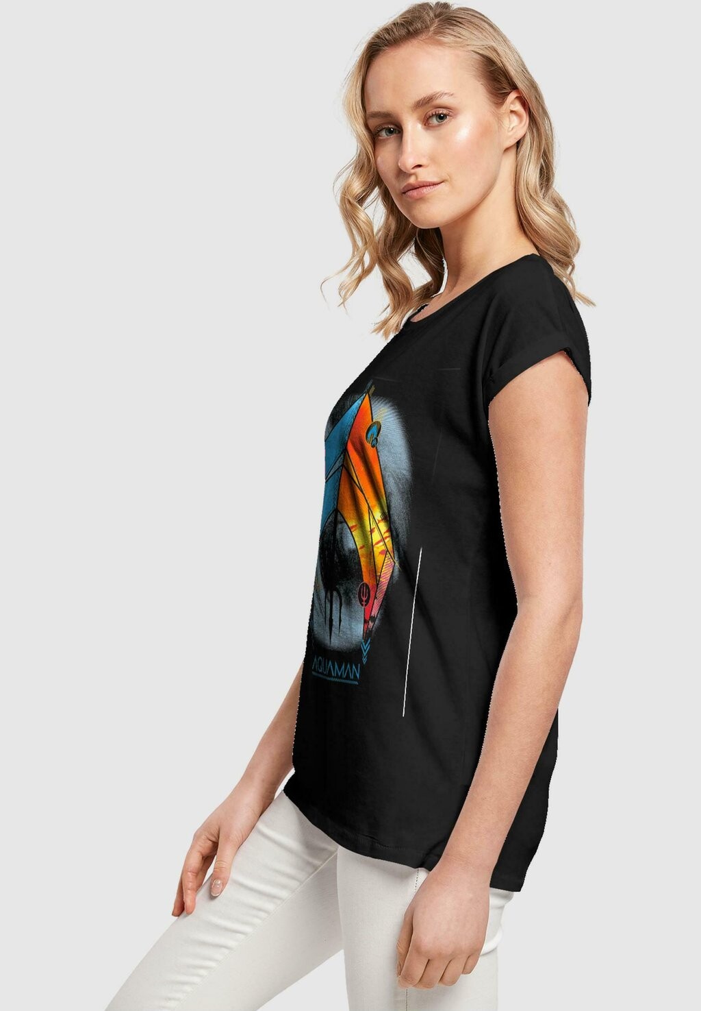 

Футболка с принтом AQUAMAN TROPICAL LOGO ABSOLUTE CULT, черный