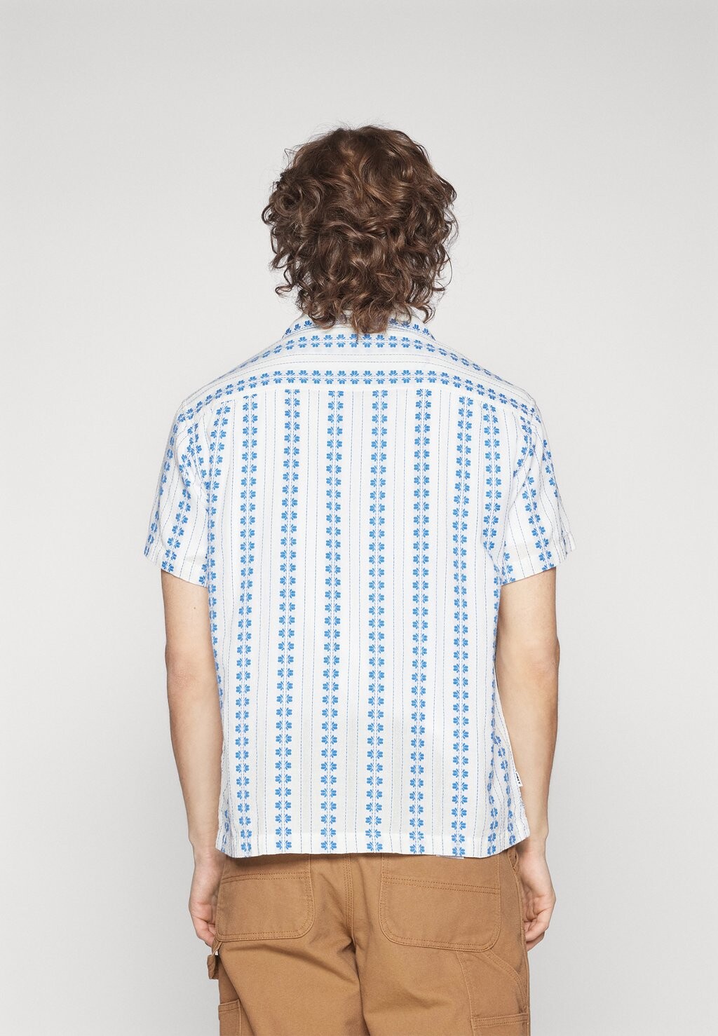 

Блузка на пуговицах Harmony Unisex Obey Clothing, белый