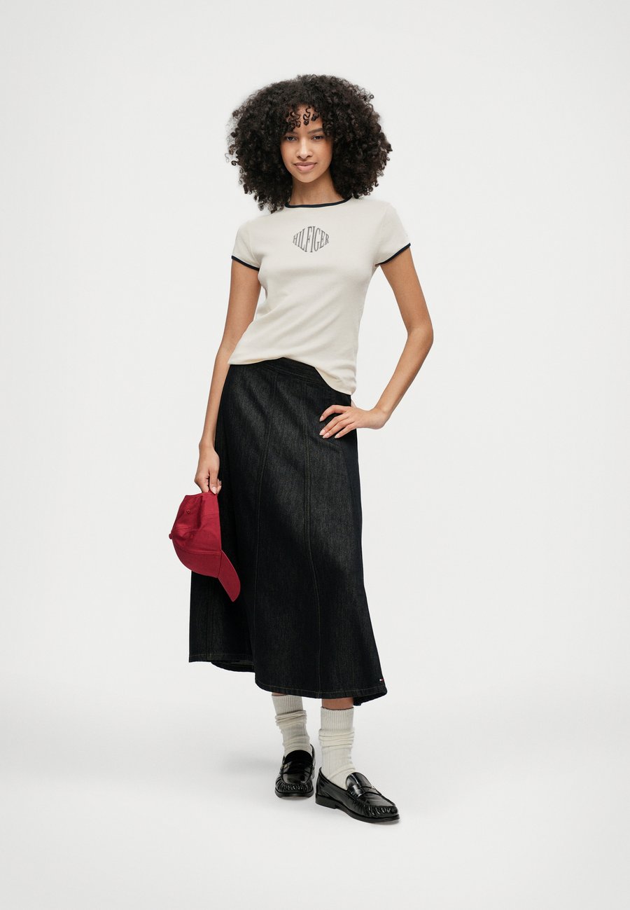 Футболка Tommy Hilfiger VARSITY SLIM RINGER TEE, Calico/Off-White — фото 2