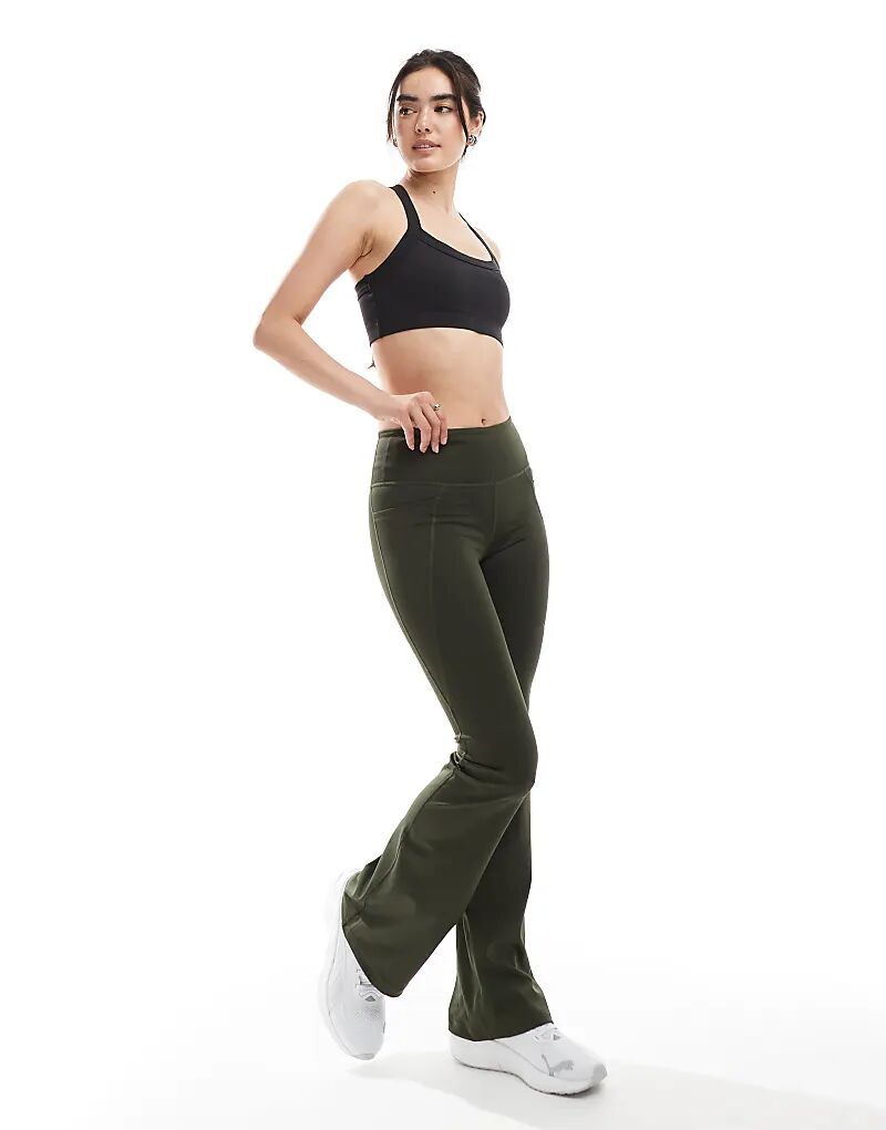 

Утяжеленные расклешенные брюки Puma TAD Essential цвета хаки