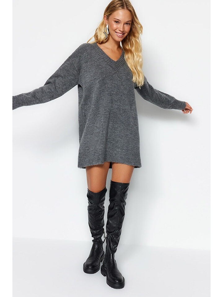 

Короткое платье trendyol Strickkleid, серый