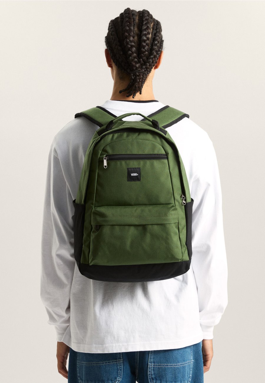 

Рюкзак Vans STARTLE, Dark Olive/Green