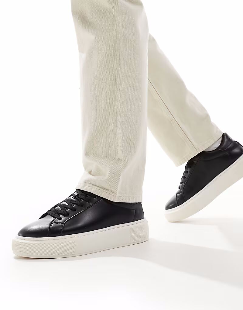 

Кроссовки Jack & Jones из искусственной кожи черного цвета