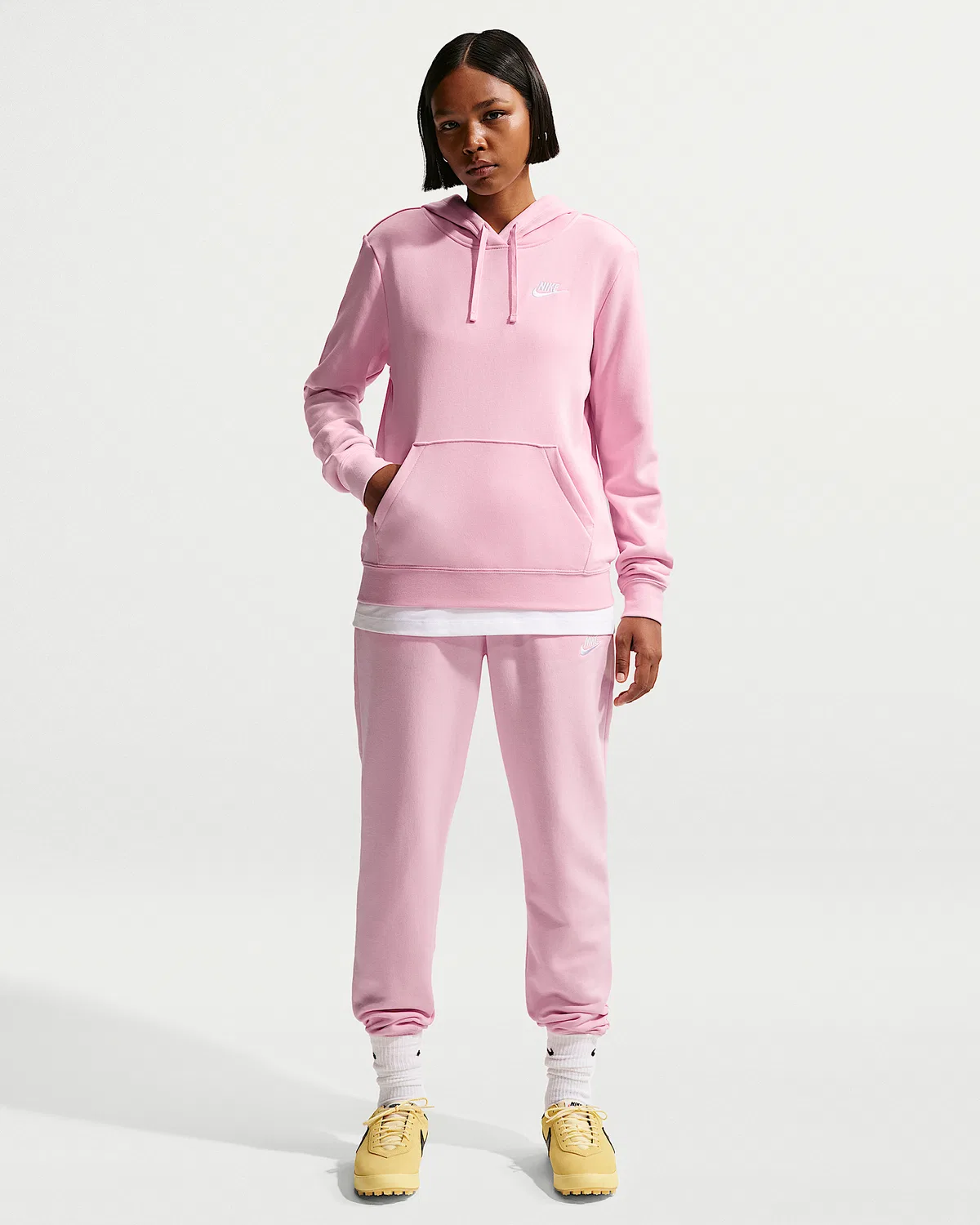 Женский худи-свитшот Nike Sportswear Club Fleece, Pink Foam/White — фото 4