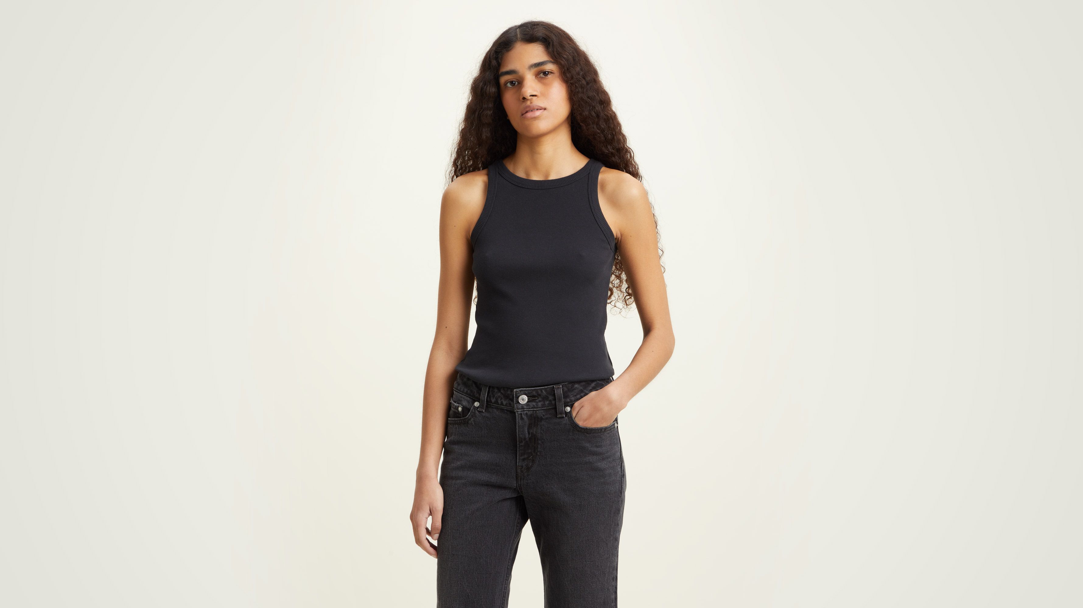 

Майка-борцовка Essential Levi's, цвет Caviar - Black