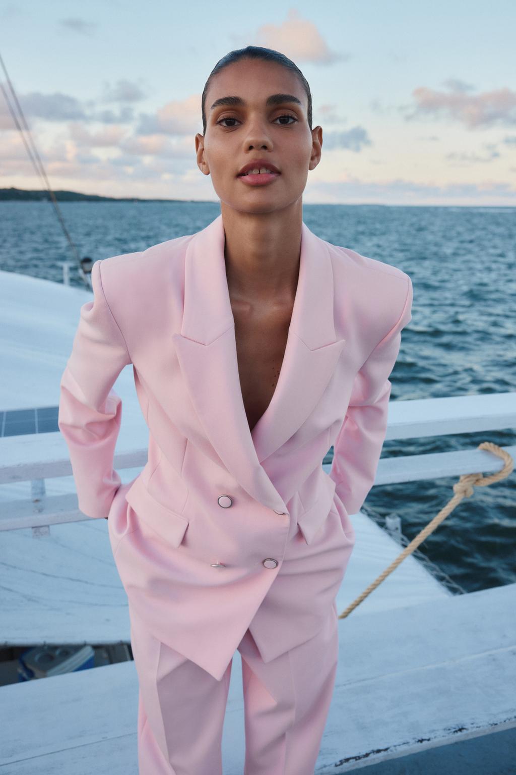 

Двубортный блейзер с нашивками на локтях ZARA, розовый