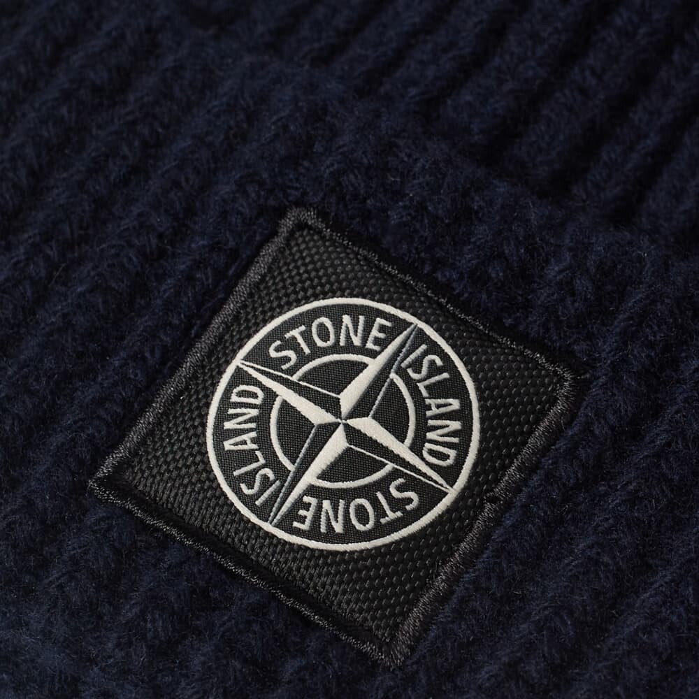 

Шапка-бини Stone Island с шерстяной нашивкой