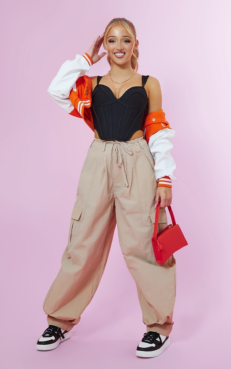 

PrettyLittleThing Негабаритные грузы-ракушки с каменным парашютом