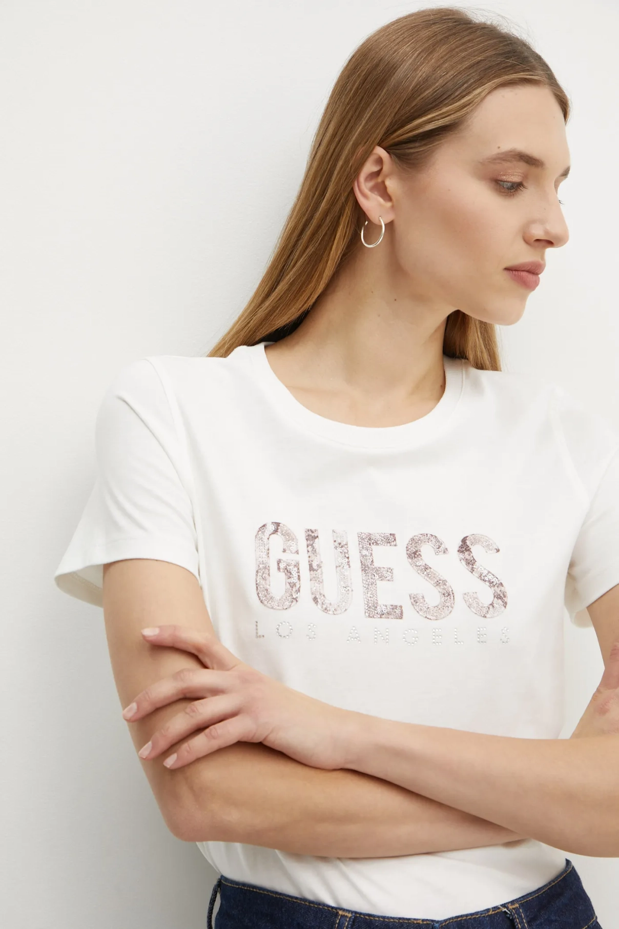 

Футболка Guess, бежевый