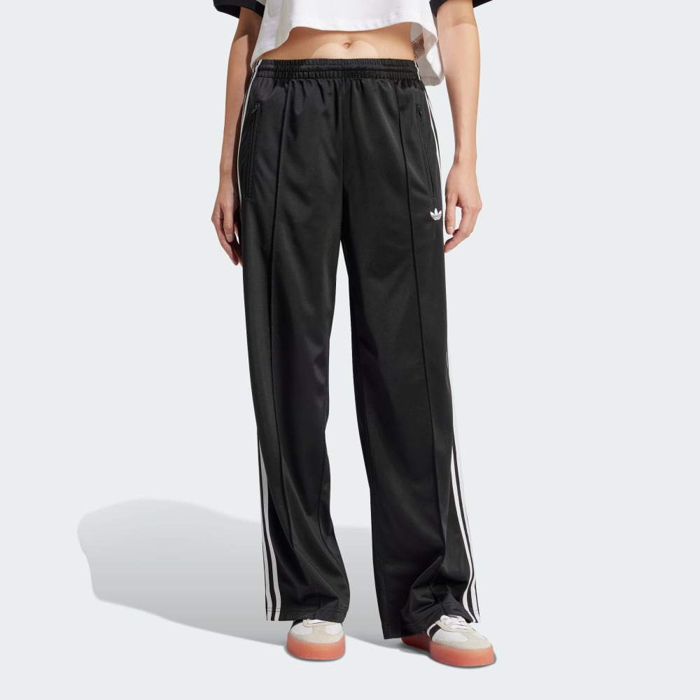 

Спортивный костюм Adidas Adicolor Classic Firebird Loose Track Pants, черный