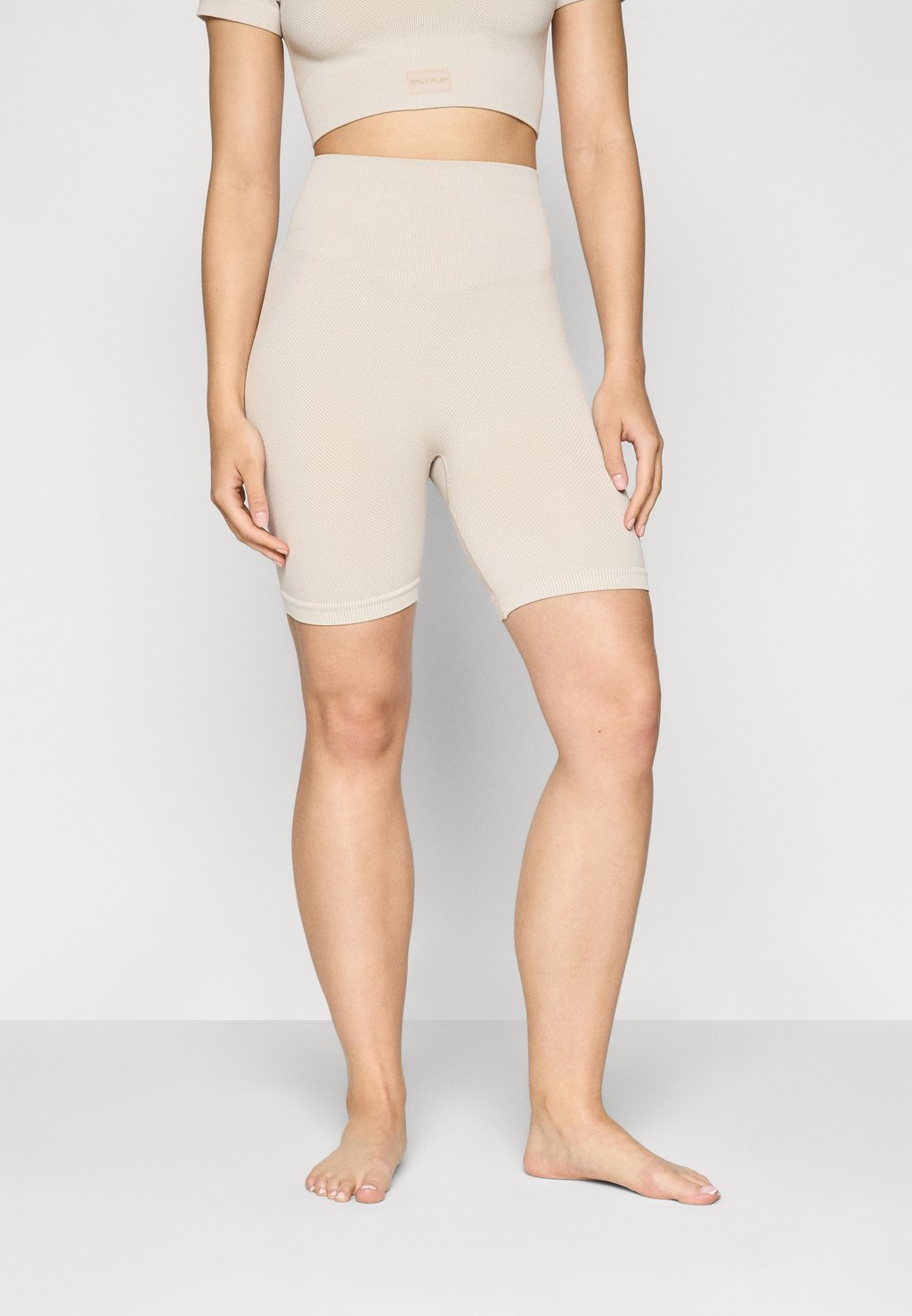 

Леггинсы ONPVAX LIFE SEAM SHORTS ONLY Play, серо-коричневый