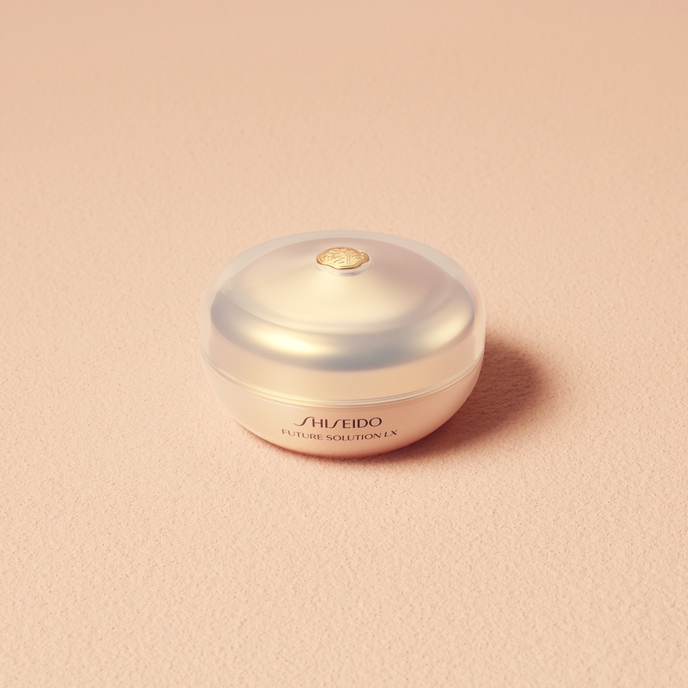 Рассыпчатая осветляющая пудра Future Solution LX Shiseido, 13 гр — фото 3