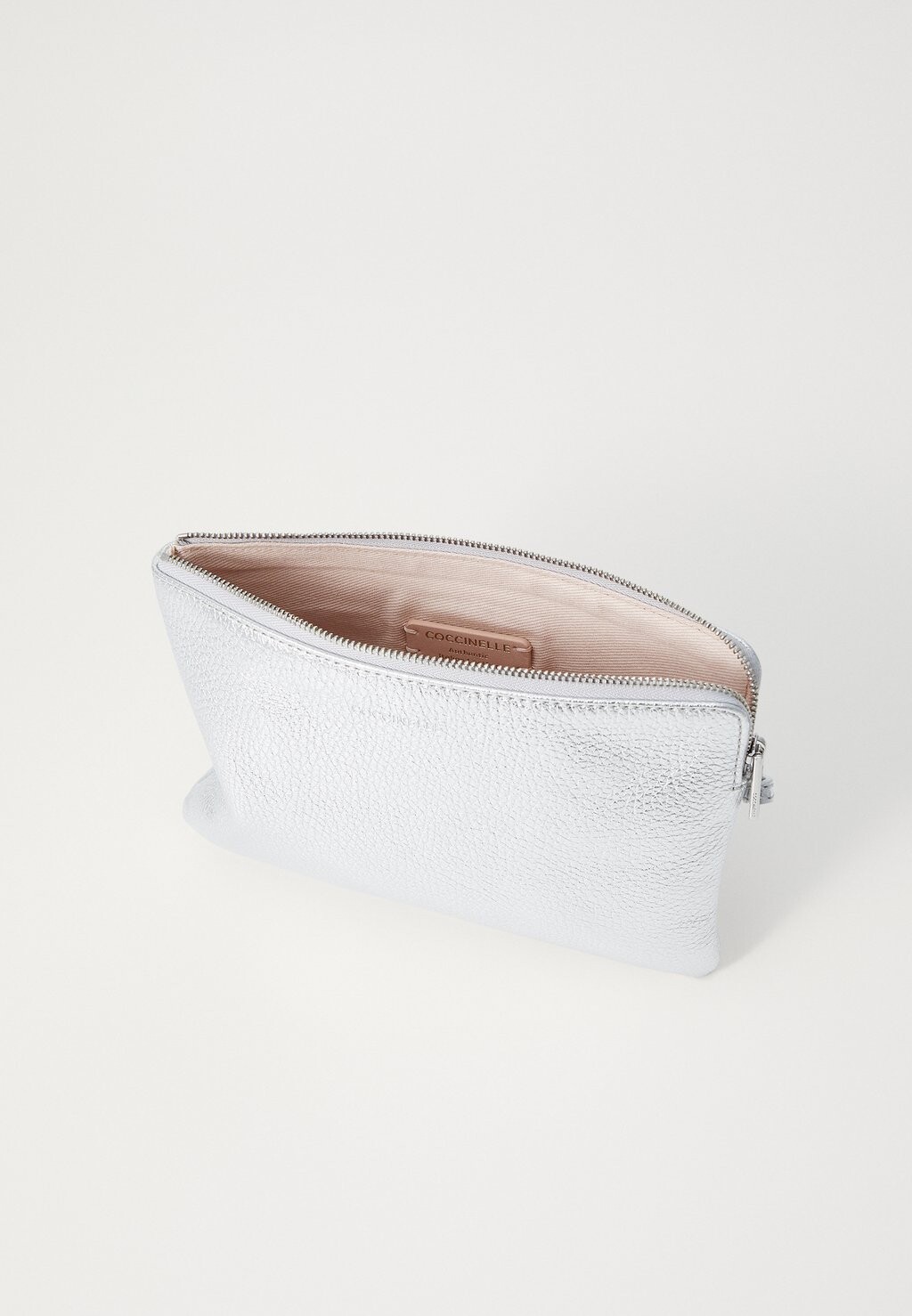 

Клатч ALIAS Coccinelle, серебристый