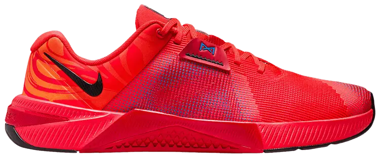 

Кроссовки Nike Wmns Metcon 10, красный