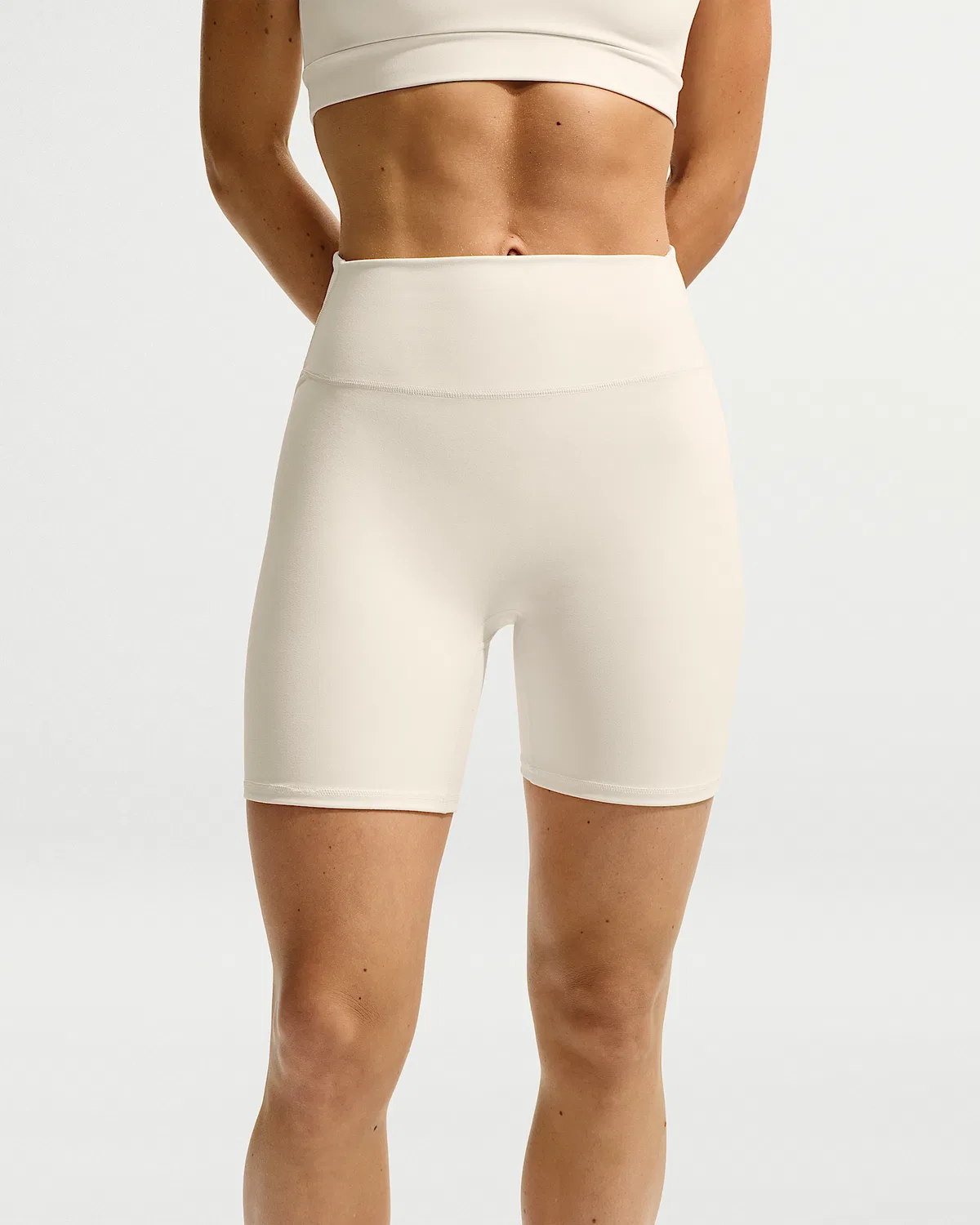 Женские велосипедки NikeSKIMS Matte с высокой талией, 5", NSKM Actv Ivory — фото 2
