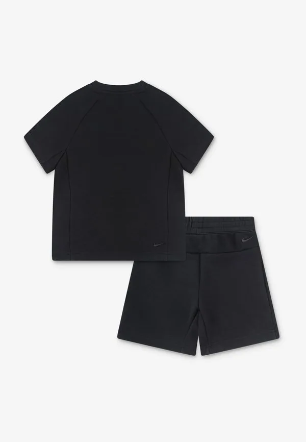 Футболка с принтом в стиле техно Nike Sportswear, Black — фото 2