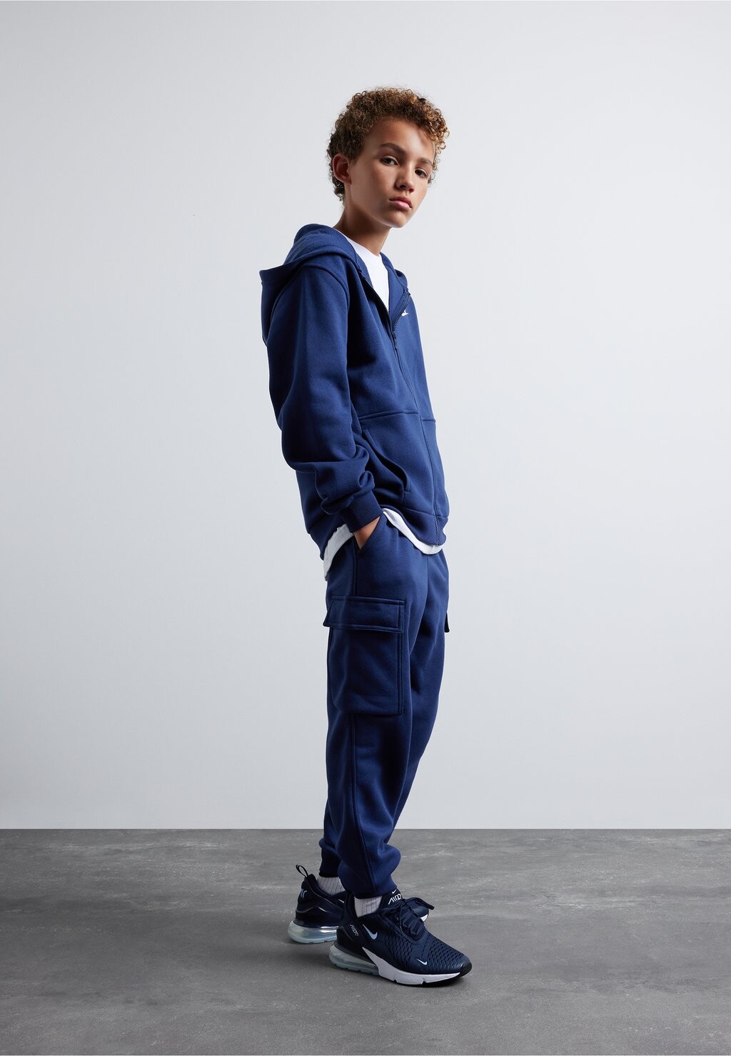 Брюки для бега CLUB UNISEX Nike Sportswear, цвет midnight navy/white — фото 2