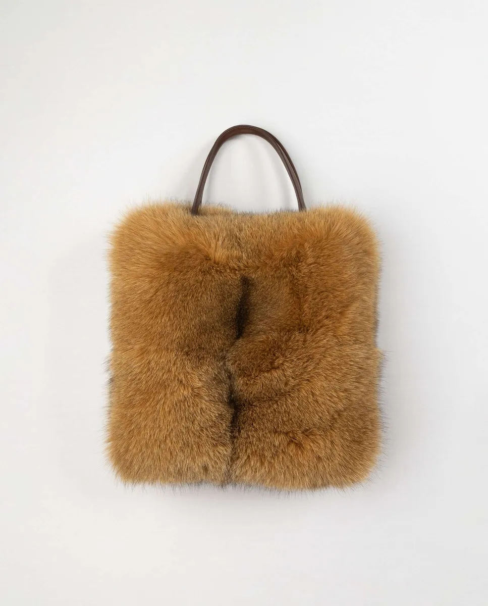 

Многофункциональная сумка из лисьего меха De la Roca, светло-коричневый