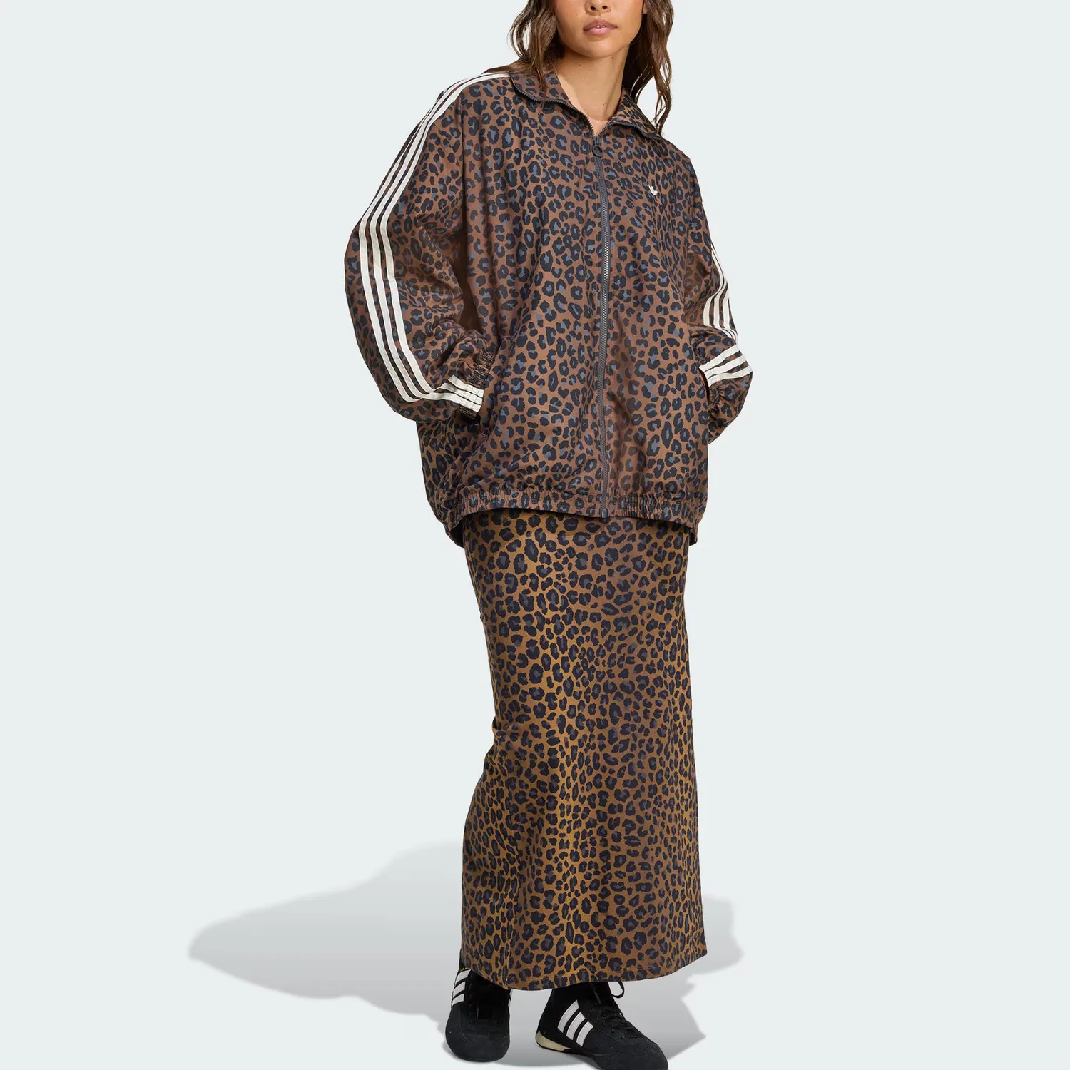 Куртка Asia Pacific Version женская Adidas Originals, Dark Brown/Black — фото 4