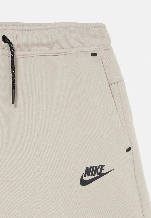 Шорты унисекс Nike Sportswear, Cream/Black — фото 4