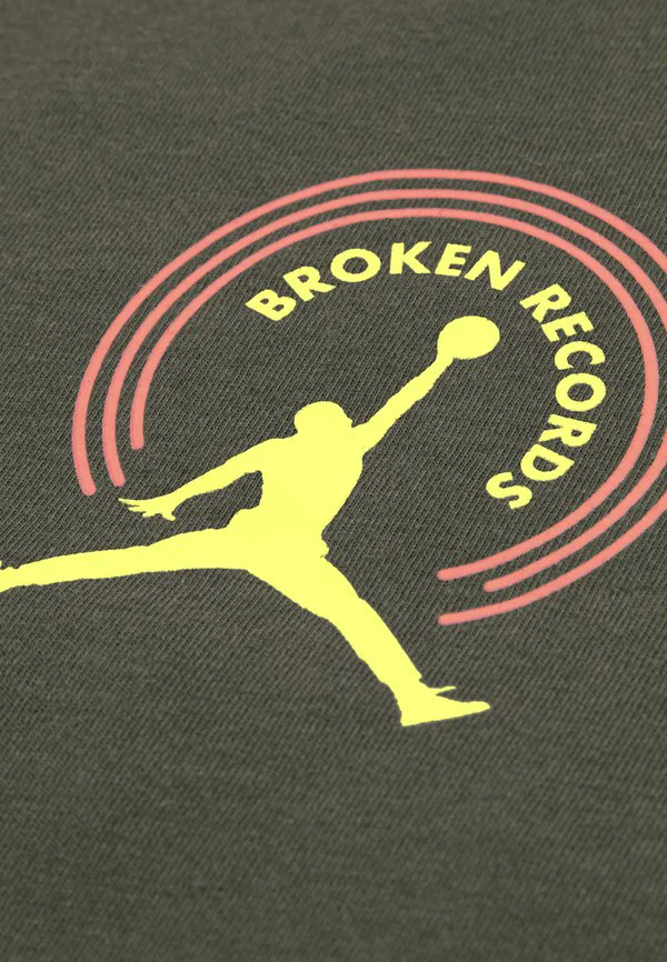 Футболка с принтом "broken records" Jordan, Khaki — фото 4