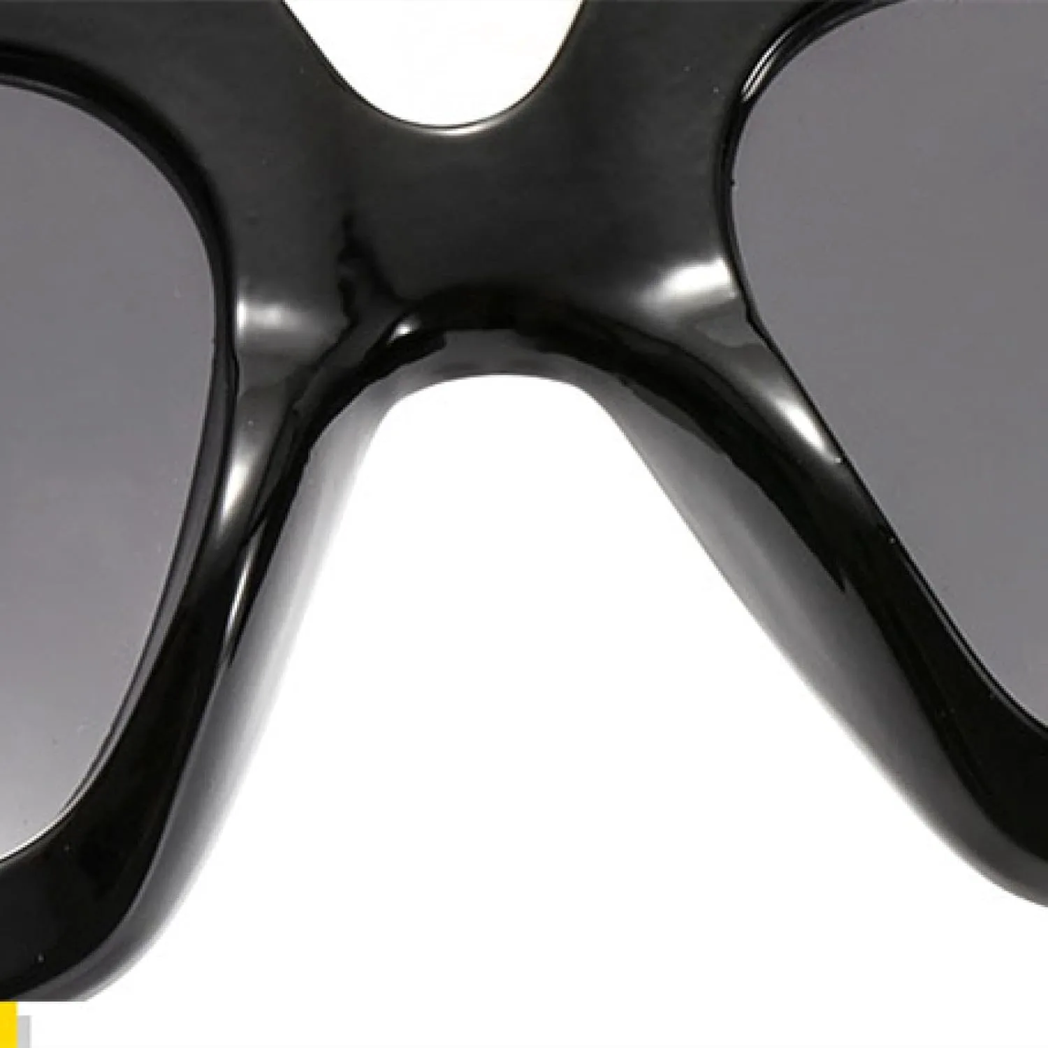 

Женские солнцезащитные очки в винтажном стиле, большие, с градиентным переходом цвета, классические черные очки с защитой от УФ-излучения UV400 HHZZYVY, White Gray