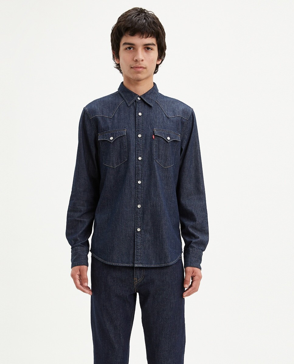 

Однотонная мужская джинсовая рубашка обычного синего цвета Levi's, синий