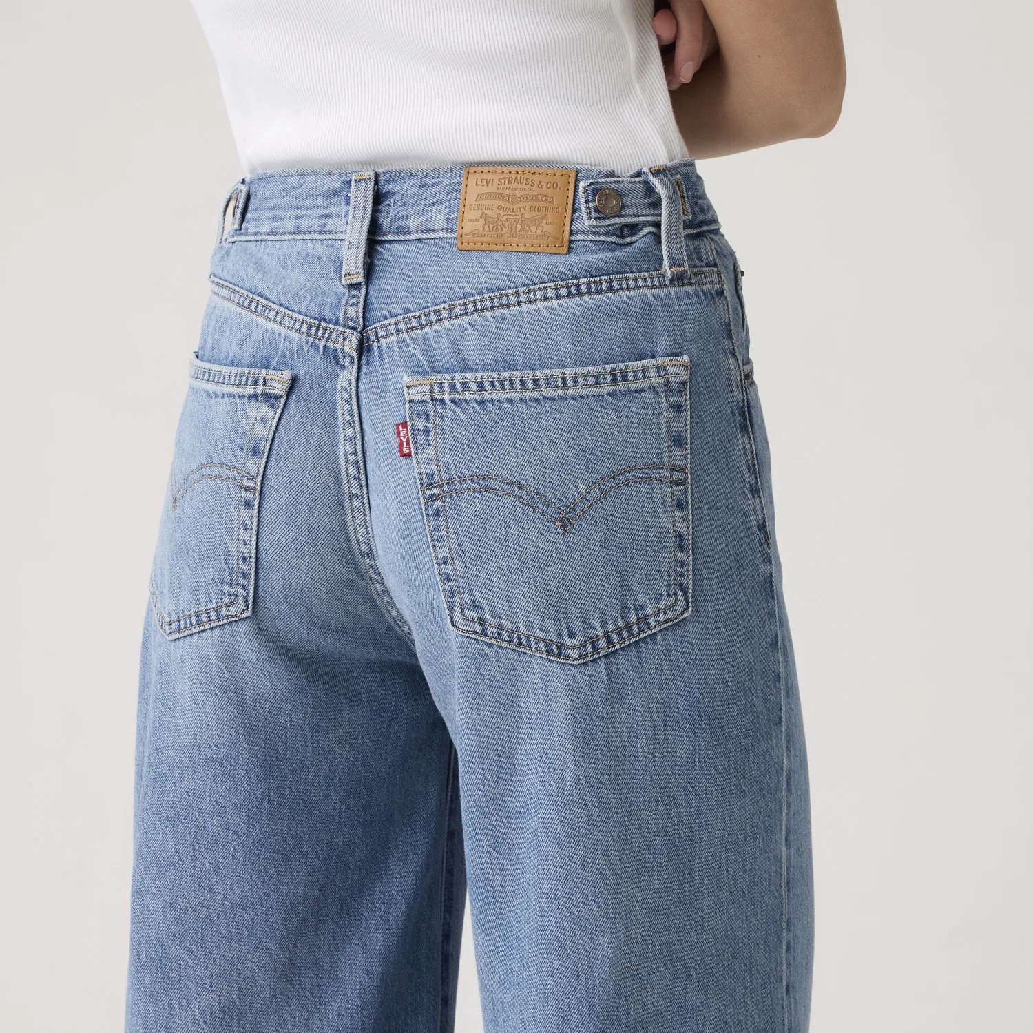 Легкие женские джинсы Cinch с широкими штанинами Levi's, Medium Wash — фото 4