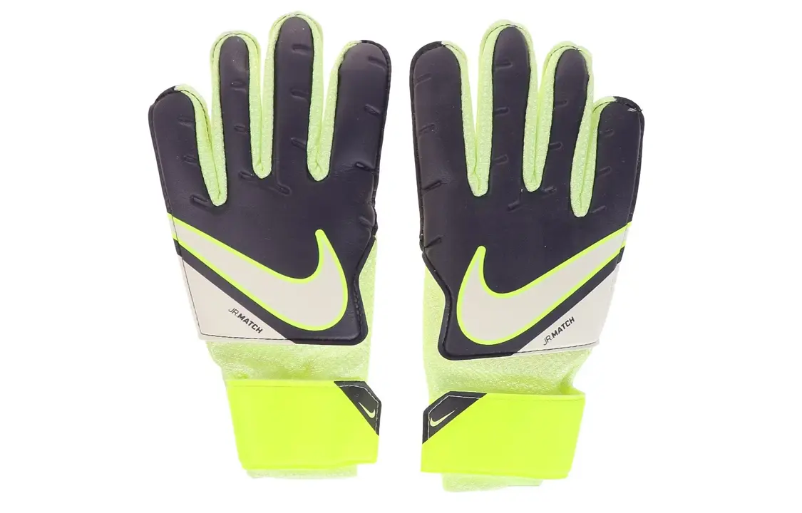 

Детские черные спортивные перчатки Nike из нейлона