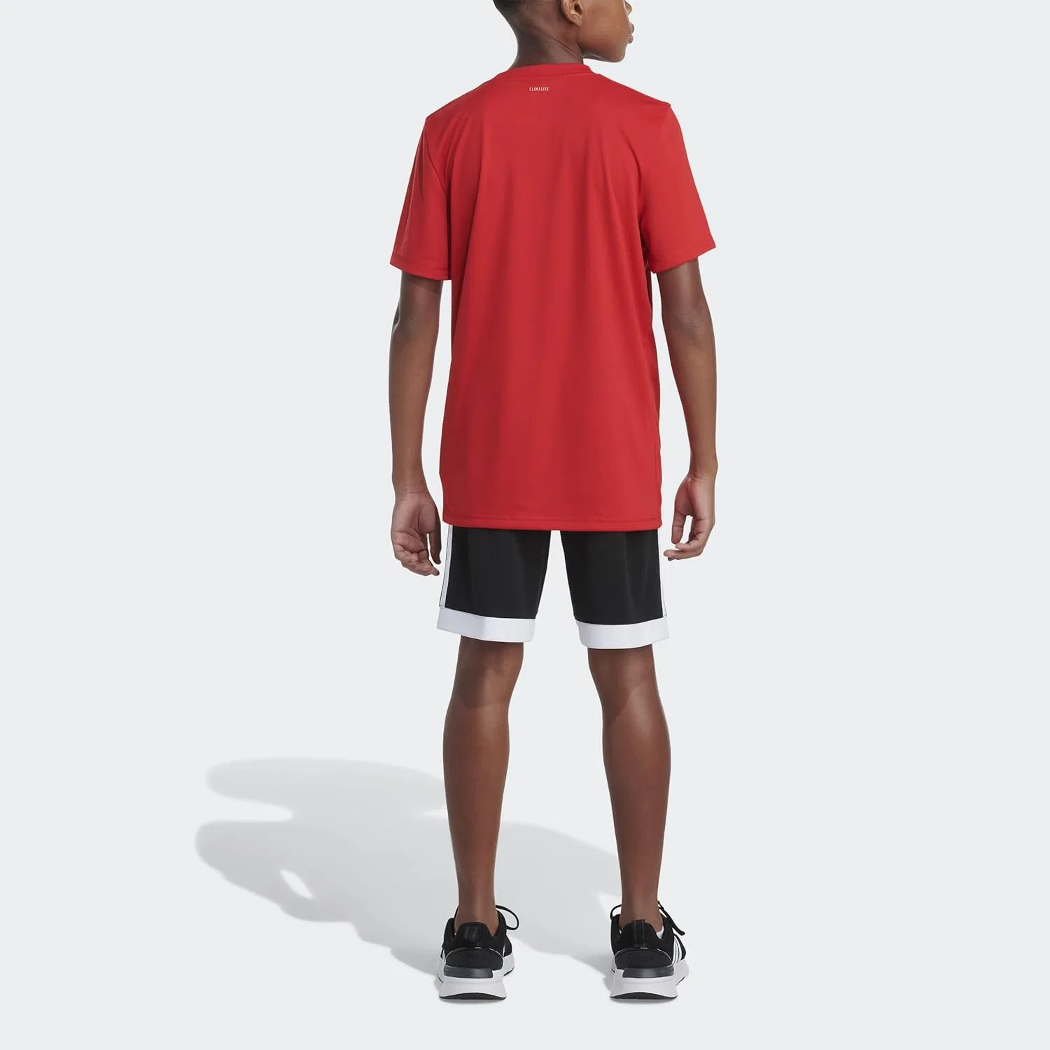 Детские шорты Adidas Winner с эластичным поясом, Black With Scarlet — фото 2