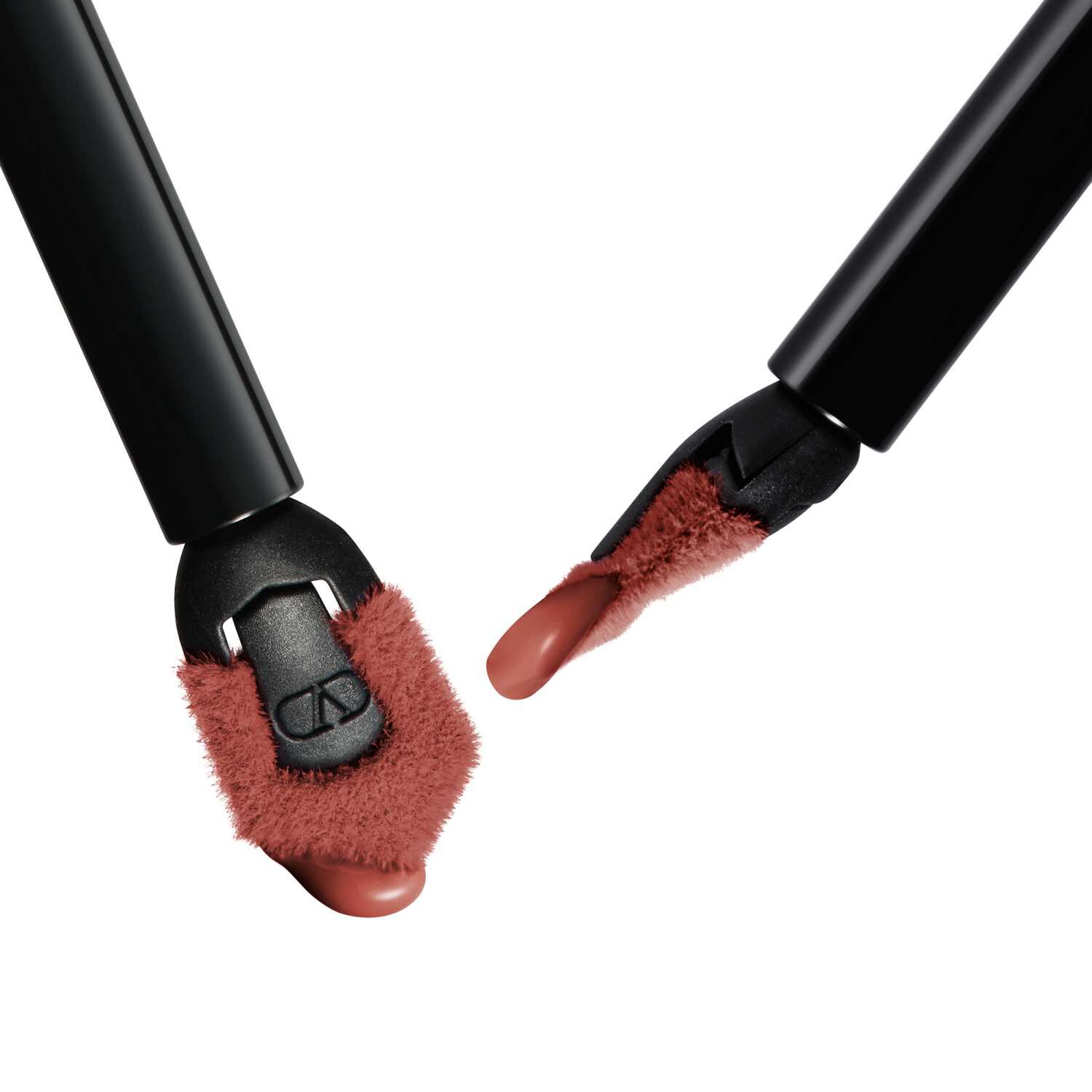 Жидкая, насыщенная и матовая помада и румяна Liquirosso Valentino Make Up, 302R Pink Is Punk (6,5 ml) — фото 3
