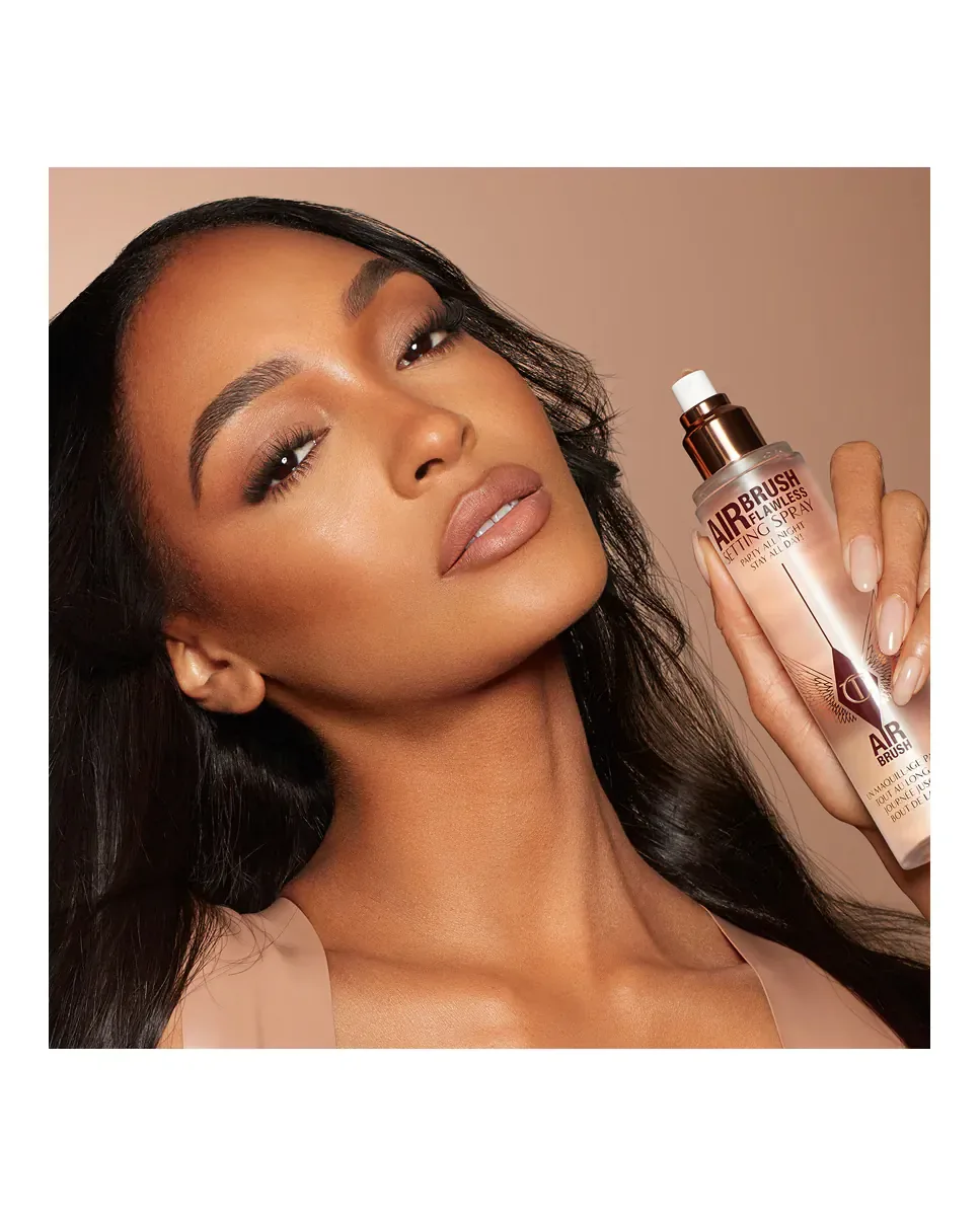 Спрей для безупречной фиксации макияжа Airbrush XL Charlotte Tilbury — фото 2